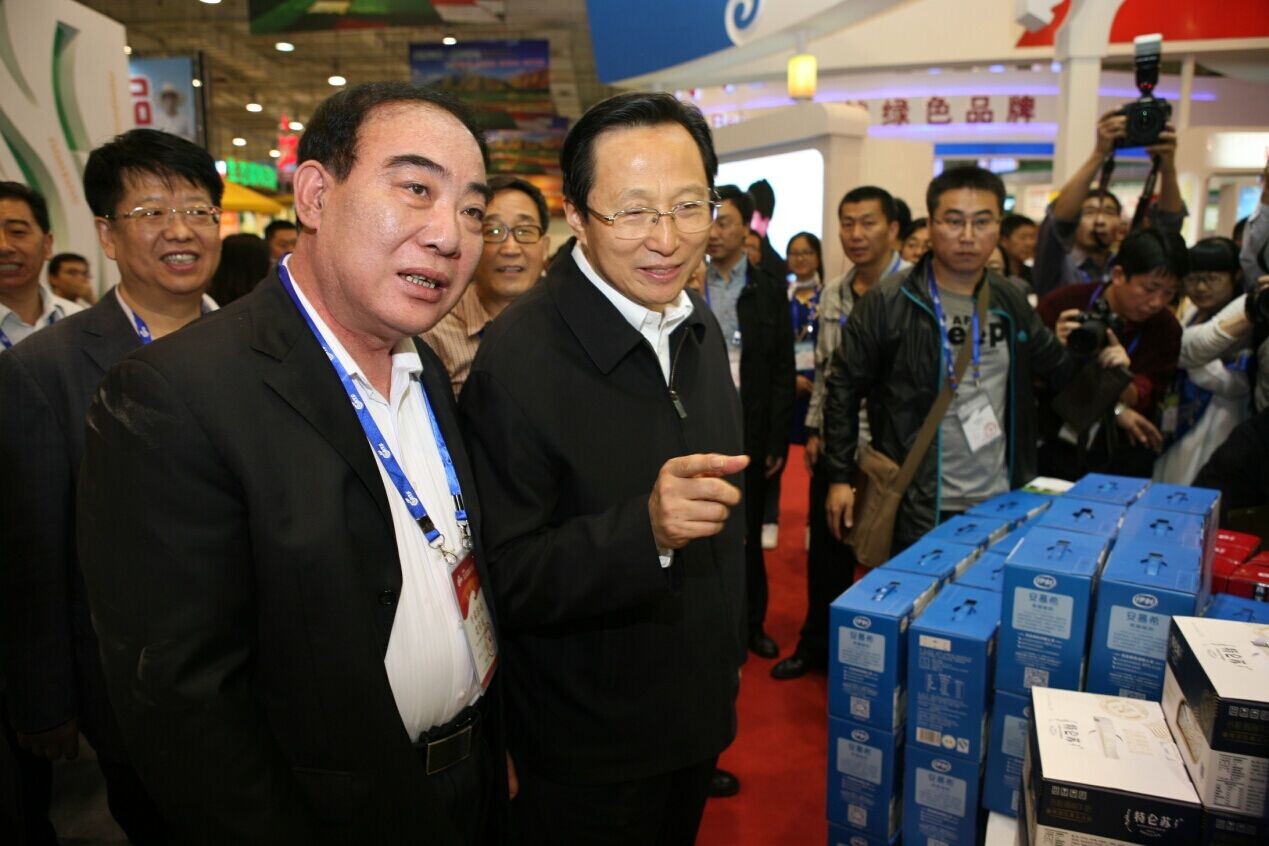 內蒙古綠色農(nóng)畜產(chǎn)品在齊魯大地大放異彩---參加第十二屆中國國際農(nóng)產(chǎn)品交易會暨第三屆中國山東國際農(nóng)產(chǎn)品交易會紀實