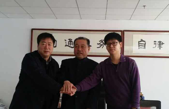 內(nèi)蒙古農(nóng)牧業(yè)產(chǎn)業(yè)化龍頭企業(yè)協(xié)會與內(nèi)蒙古拉卡拉支付有限公司、內(nèi)蒙古蒙優(yōu)匯電子商務(wù)有限公司簽署三方戰(zhàn)略框架合作協(xié)議——助力內(nèi)蒙古綠色農(nóng)畜產(chǎn)品“走出去”